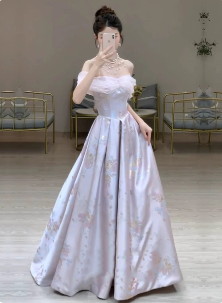 Dreamy Lavender Gray Pink A-Line Off-The-Shoulder Printed Satin Long Prom Dress Evening Dress Secondary image