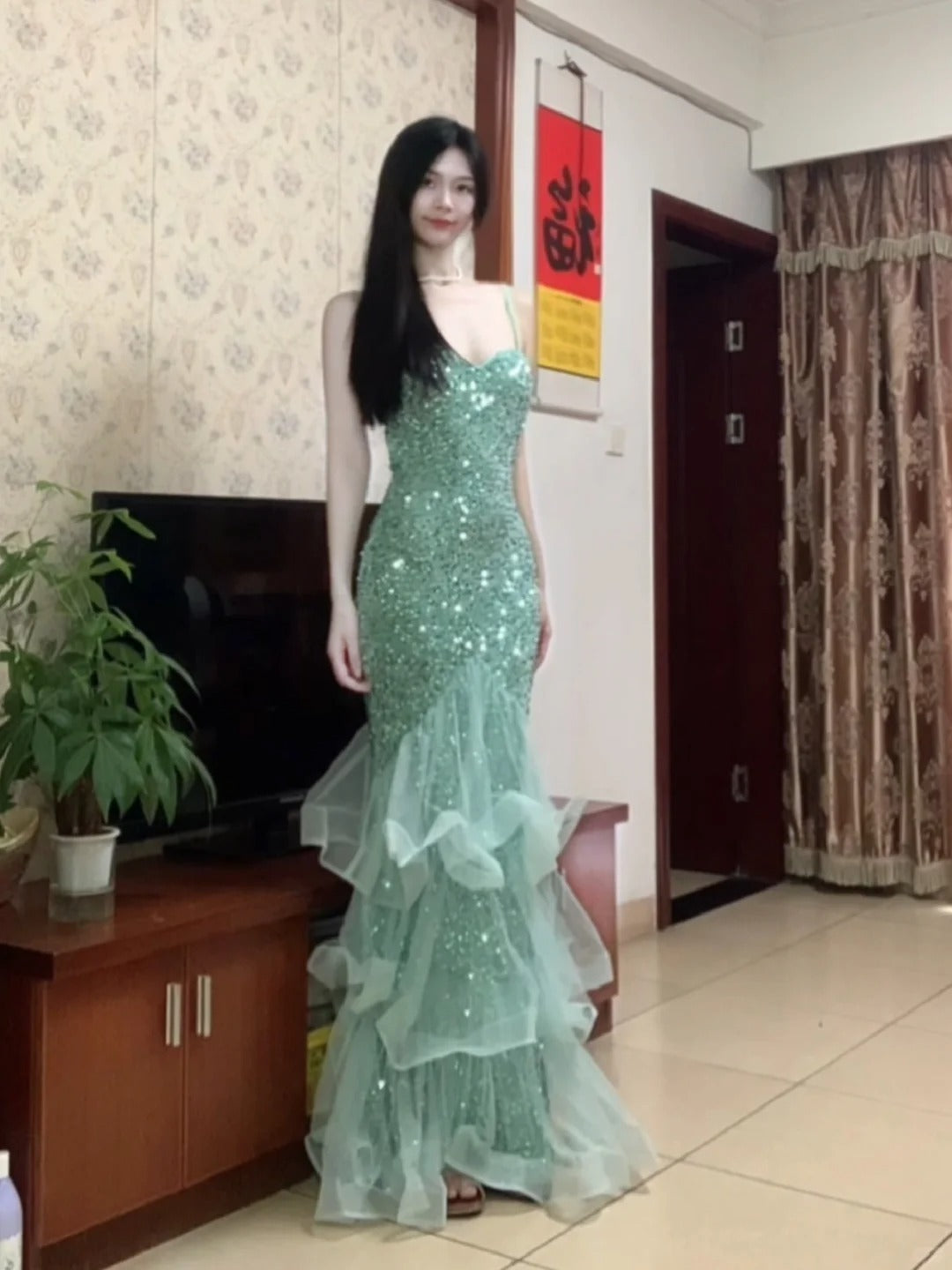 Dreamy Princess Mint Green Mermaid Spaghetti Strap Backless Sequined Long Prom Dress Evening Dress Main image