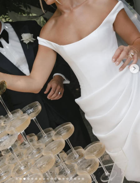 Dreamy Wedding Dress Sheath Off The Shoulder White Satin Summer Long Wedding Dresses Bridal Gowns Secondary image