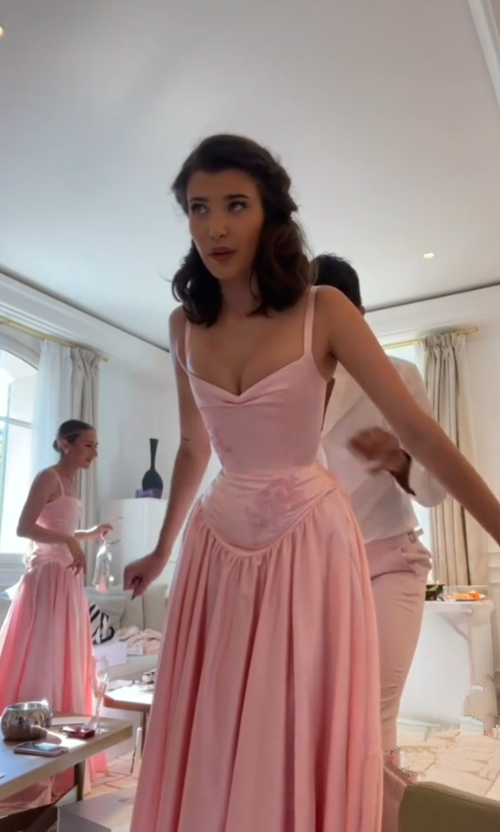 Elegant A Line Straps Pink Satin Long Length Prom Dresses Birthday Outfits