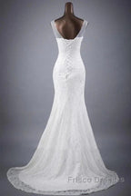 Elegant And Noble Lace Sleeveless Speaker/Mermaid And Floor Length Wedding Dress