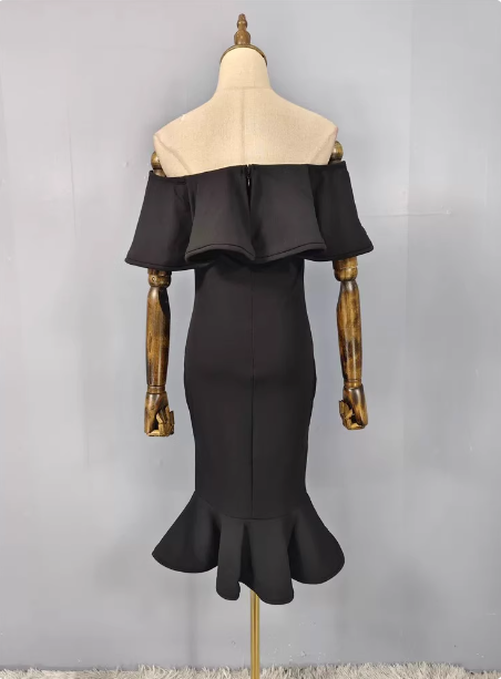 Elegant Black Mermaid Off-The-Shoulder Ruffled Satin Prom Dress Evening Dress Secondary image