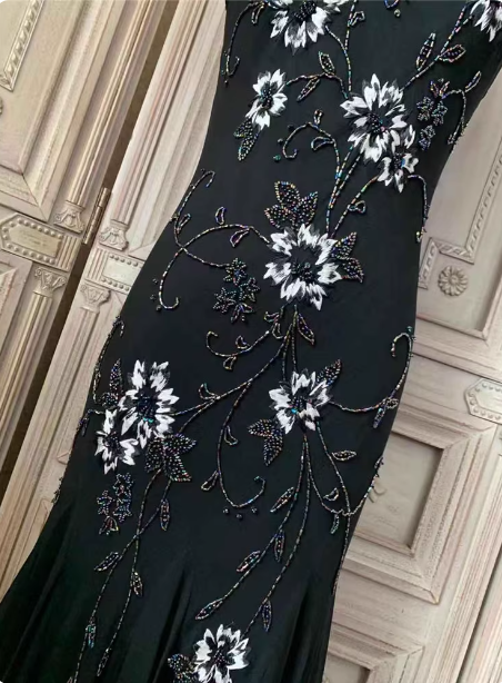 Elegant Black Mermaid Spaghetti Strap V-Neck Beaded Chiffon Long Prom Dress Evening Dress