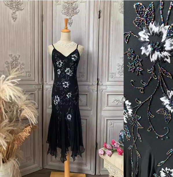 Elegant Black Mermaid Spaghetti Strap V-Neck Beaded Chiffon Long Prom Dress Evening Dress