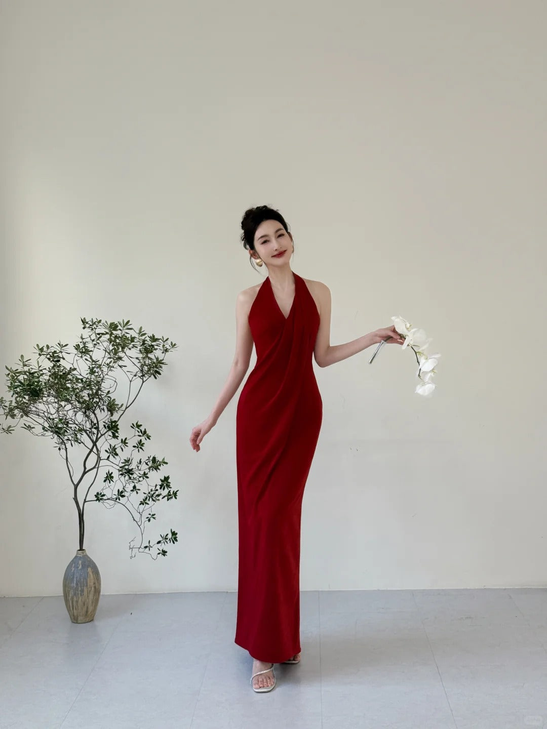 Elegant Burgundy Fitted Halter Neck Deep V-Neck Satin Long Prom Evening Dress