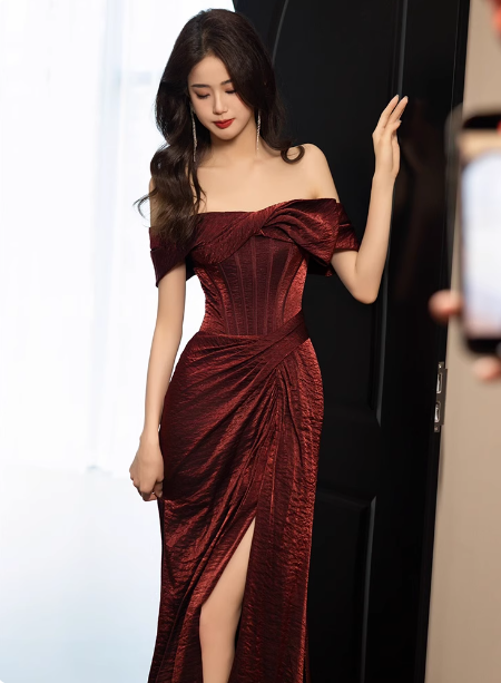 Elegant Burgundy Mermaid Off-The-Shoulder Ruffled Satin Train Prom Dress Evening Dress