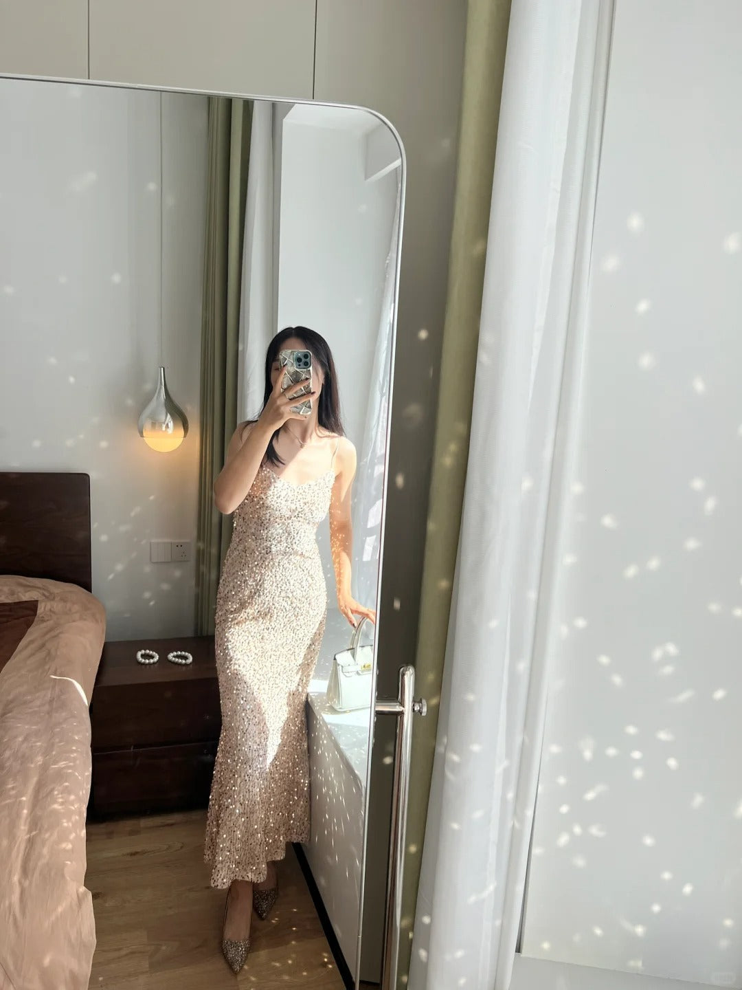 Elegant Champagne Gold Mermaid Halter V-Neck Sequined Long Prom Dress Evening Dress