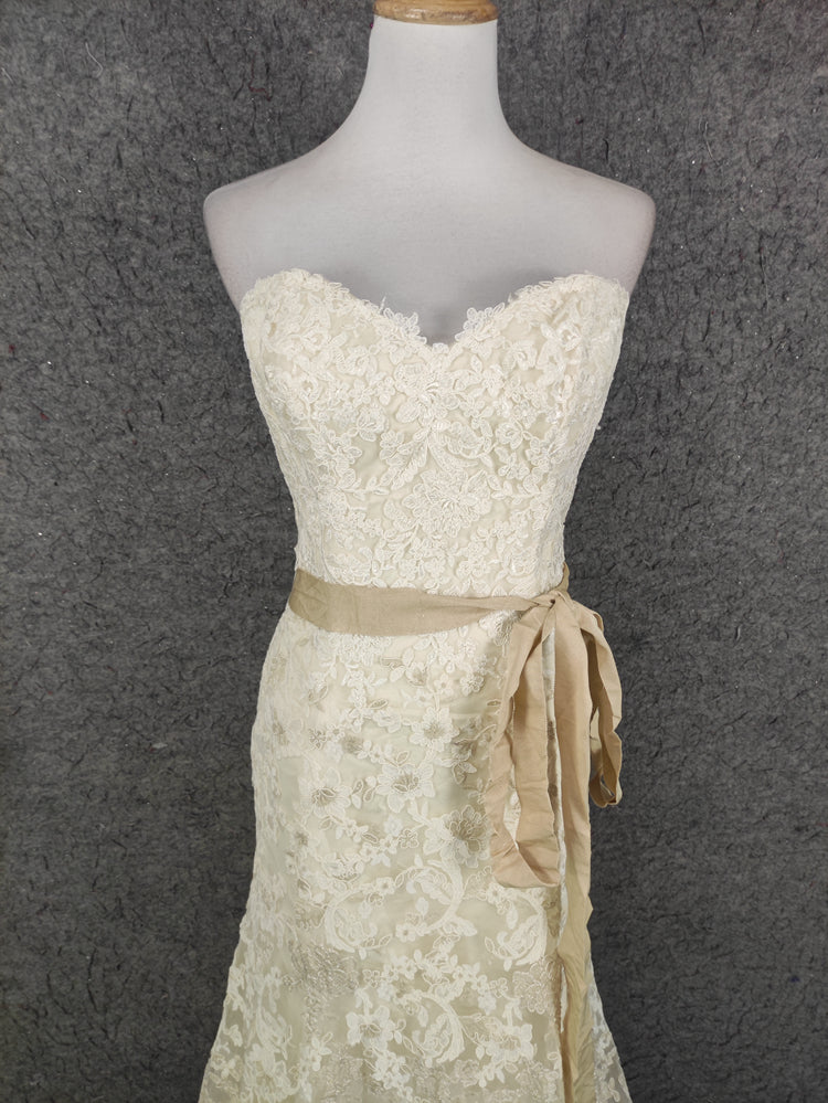 Elegant Champagne Off-White Sweetheart Neck Lace Train Prom Dress Evening Dress Secondary image
