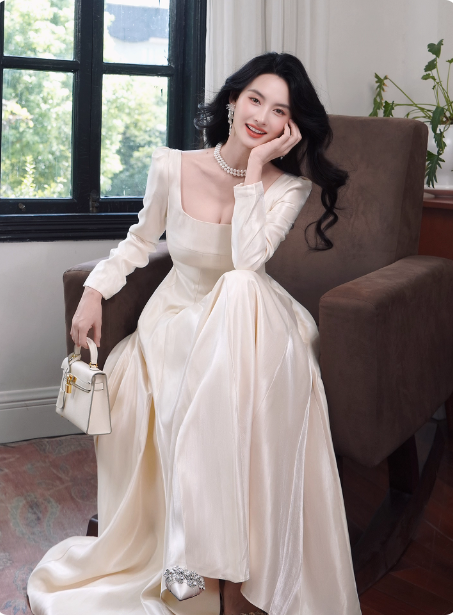 Elegant Ivory A-Line Square Neck Long-Sleeve Satin Long Prom Dress Evening Dress