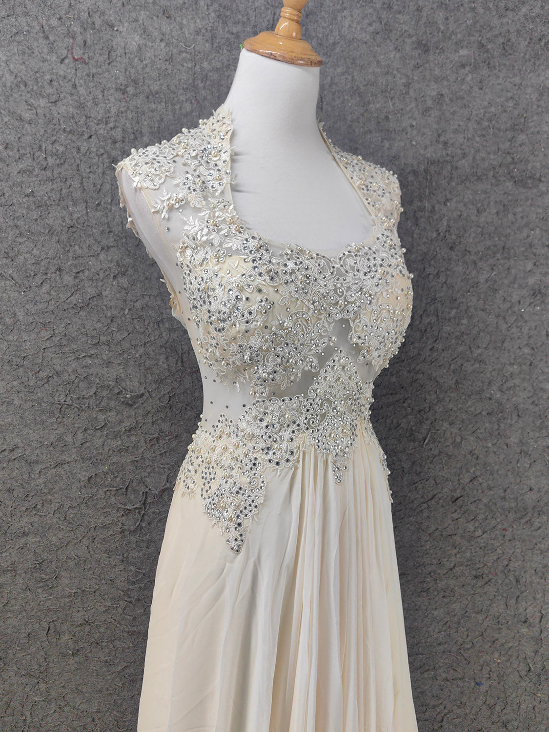 Elegant Ivory Cap-Sleeve Pearl Lace Chiffon Long Prom Dress Evening Dress