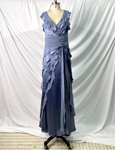 Elegant Layered Gradient Gray-Blue Slim-Fit V-Neck Ruffled Tiered Chiffon Long Prom Dress Evening Dress