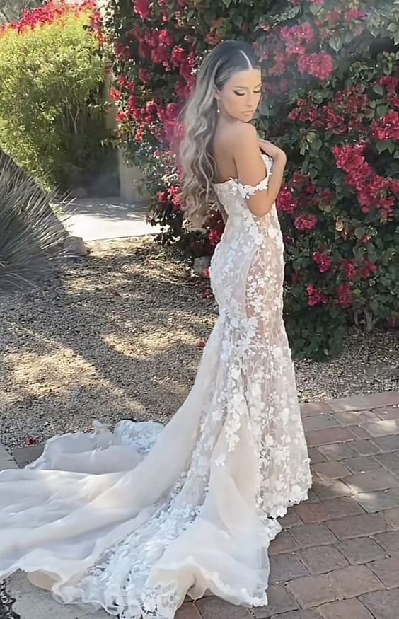 Elegant Long Mermaid Lace Applique Prom Dress Wedding Dress Evening Dress