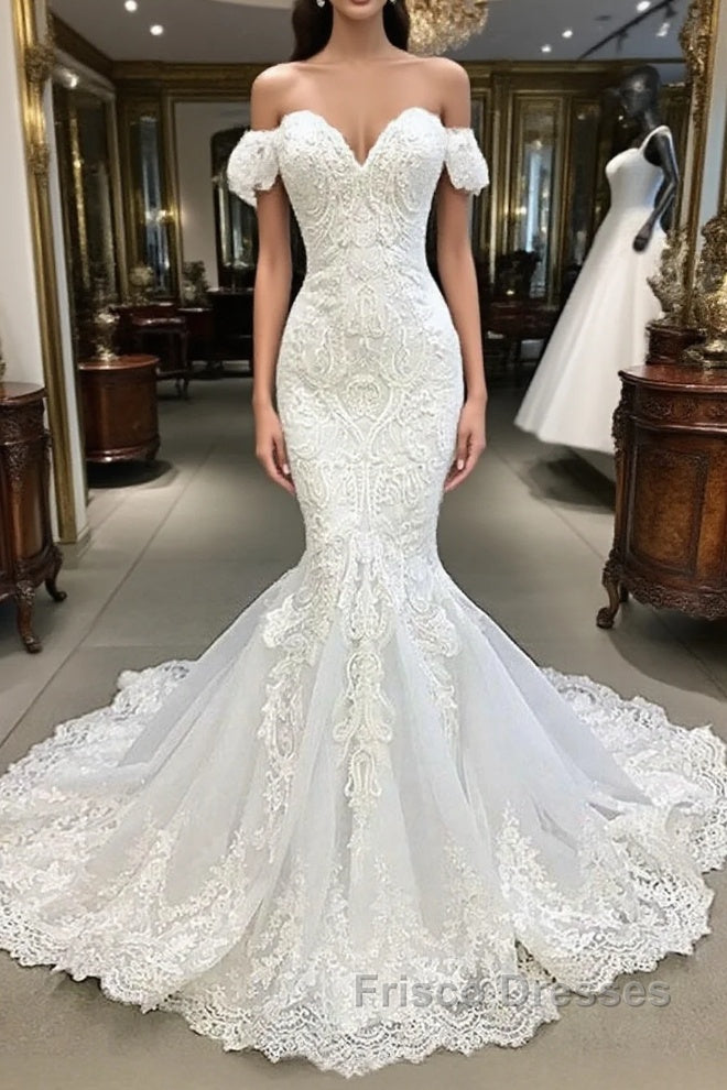 Elegant Long Mermaid Sweetheart Lace Wedding Dress with Sleeves Main image