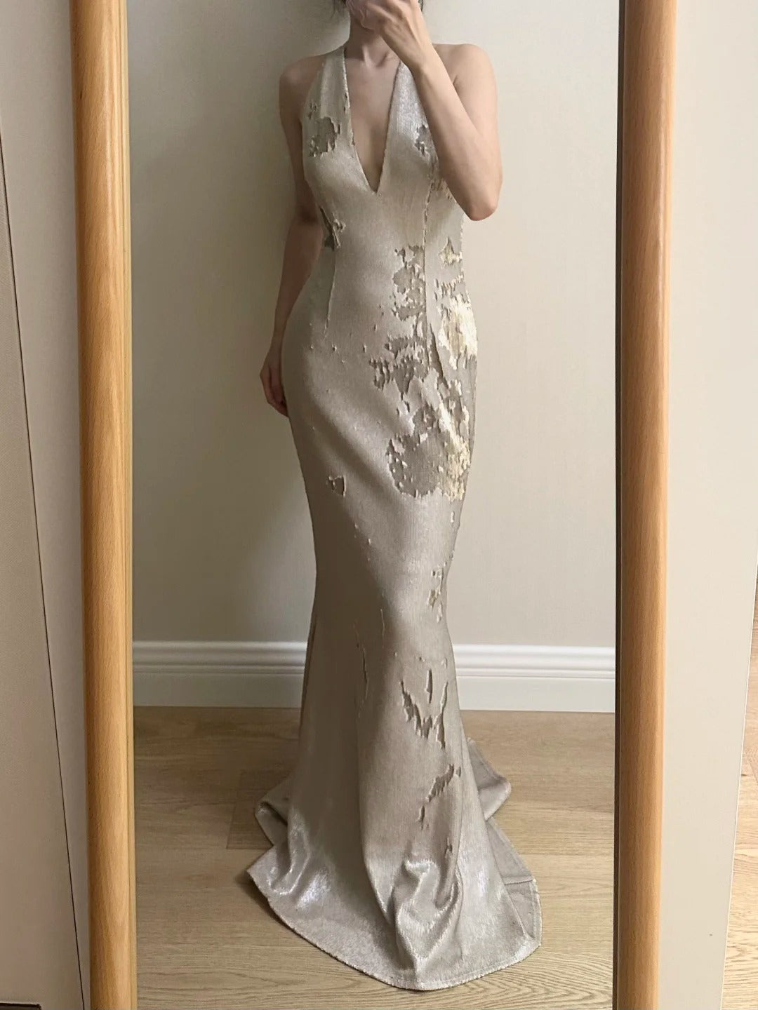 Elegant Mermaid Halter Neck Deep V-Neck Sequined Long Prom Dress Evening Dress Secondary image