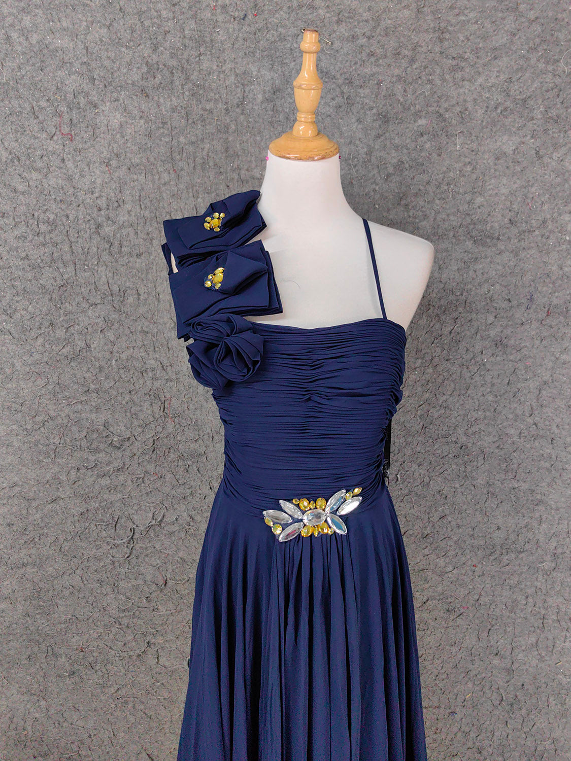 Elegant Navy Blue One-Shoulder 3D Floral Chiffon Long Prom Dress Evening Dress Secondary image