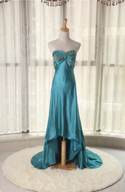 Elegant Peacock Blue Sweetheart Neck Embroidered Satin High-Low Hem Prom Dress Evening Dress