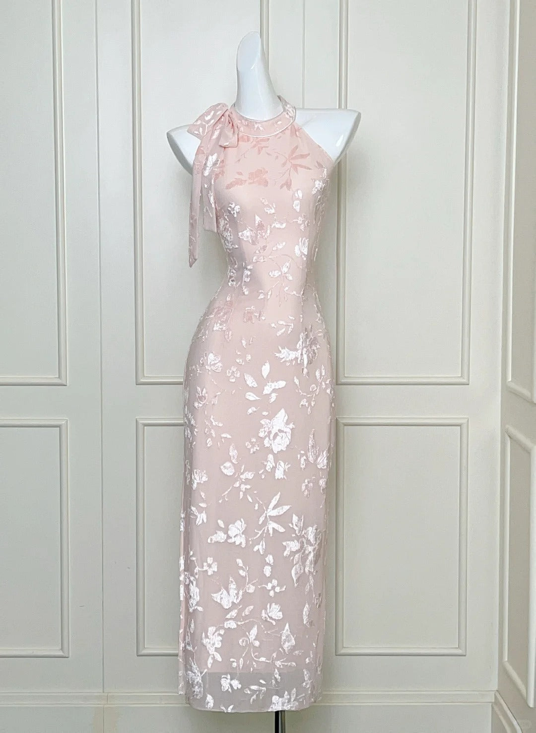 Elegant Pink Slim Halter Neck Jacquard Slit Long Prom Dress Evening Dress Secondary image