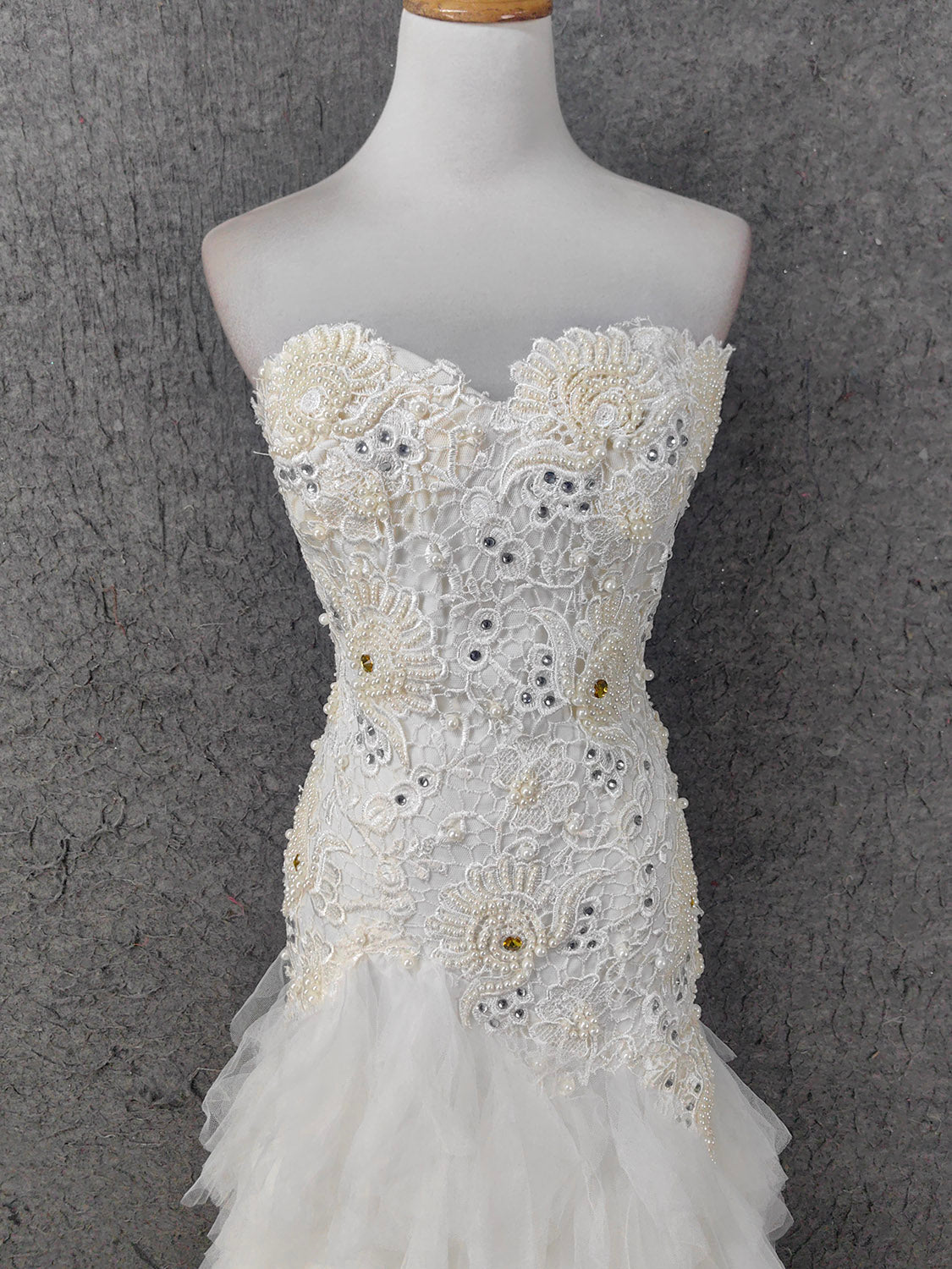 Elegant Pure White Sweetheart Neck Pearl Lace Tulle Long Prom Dress Evening Dress