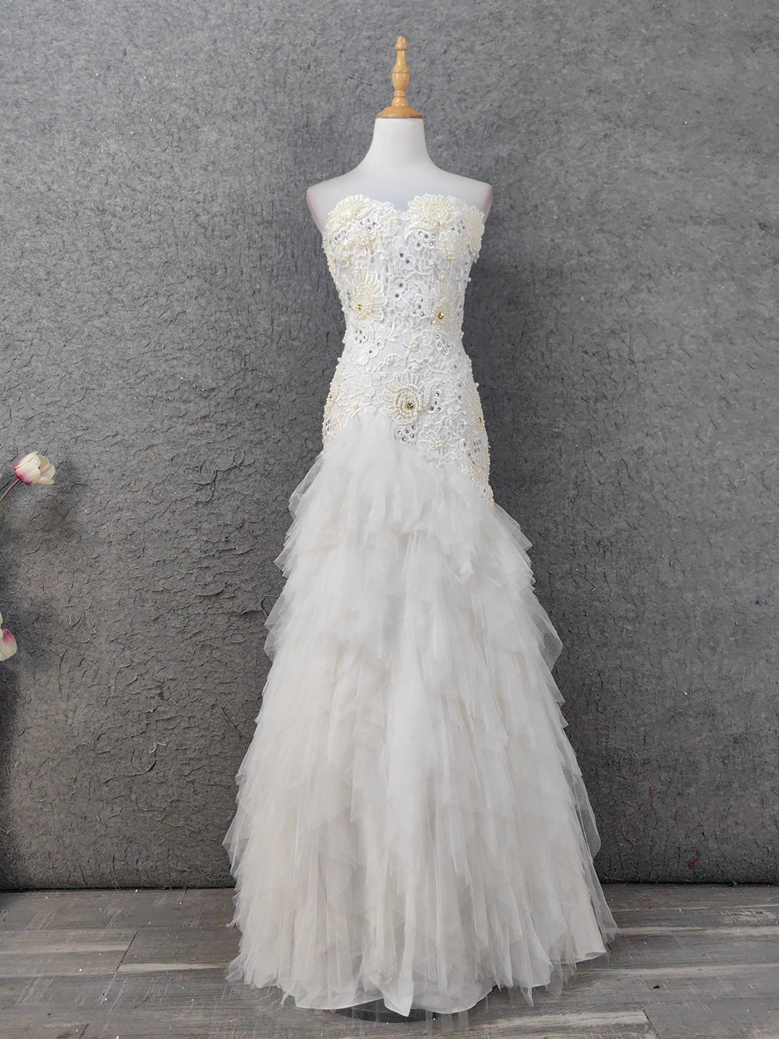Elegant Pure White Sweetheart Neck Pearl Lace Tulle Long Prom Dress Evening Dress