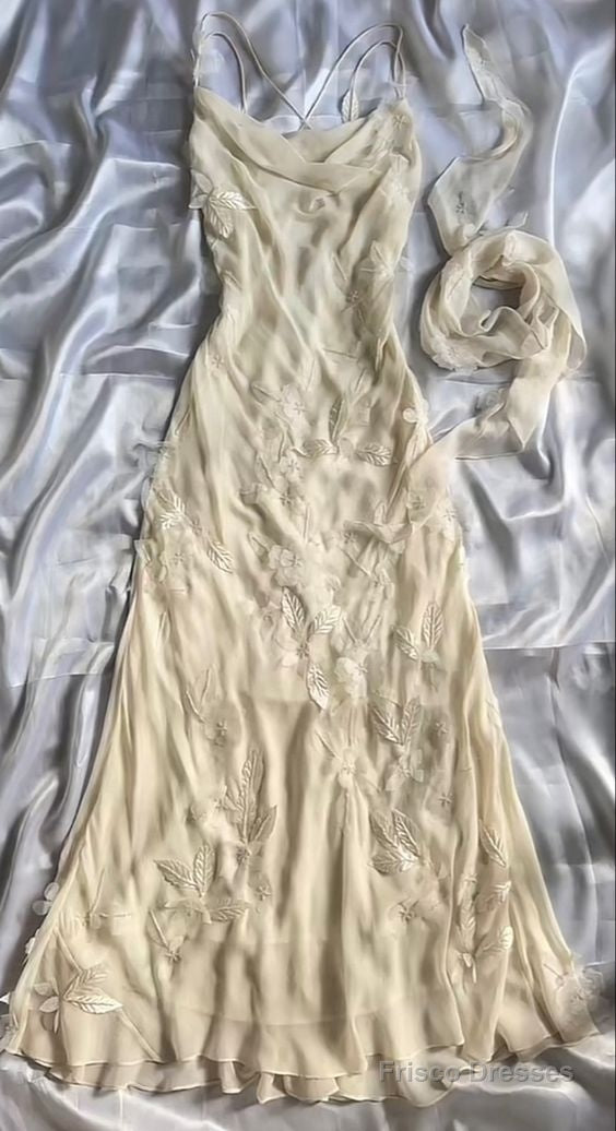 Elegant Spaghetti Straps Chiffon A Line Prom Dress Main image