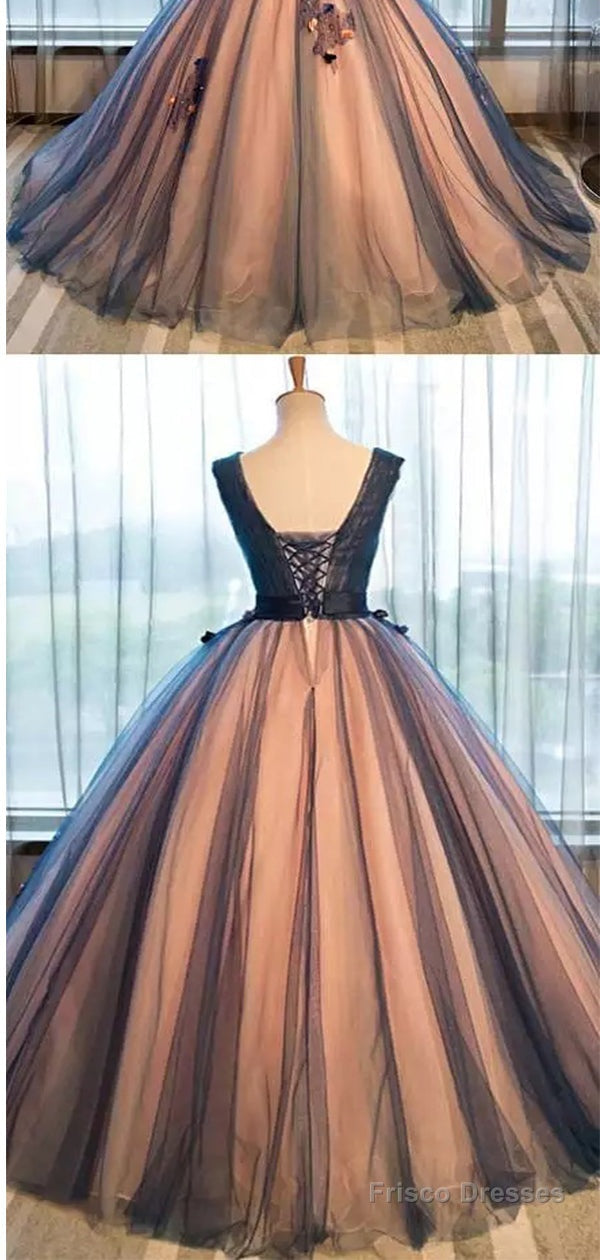 Elegant V-Neck Black Tulle Applique Prom Dress, Secondary image