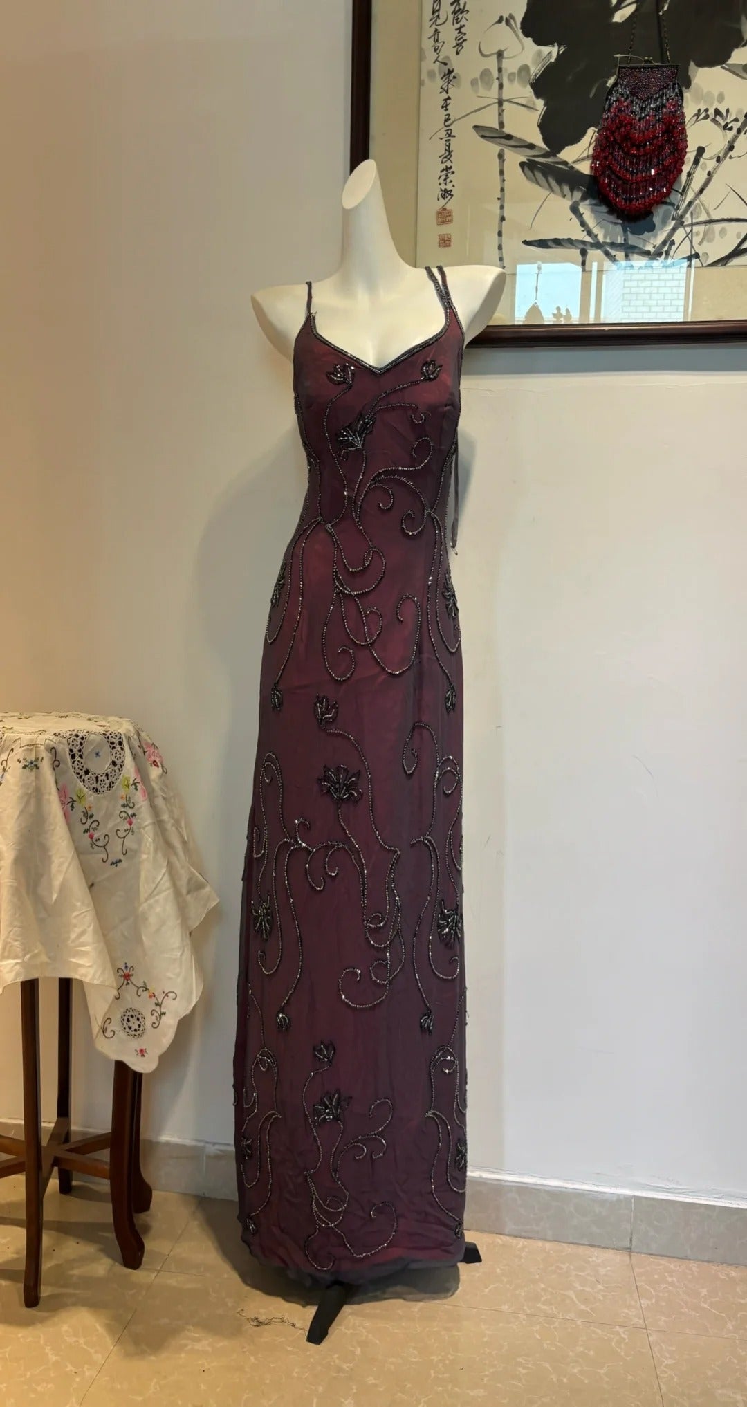 Elegant Vintage Burgundy Beaded Floral Crossover Backless Satin Long Prom Dress Evening Dress Main image
