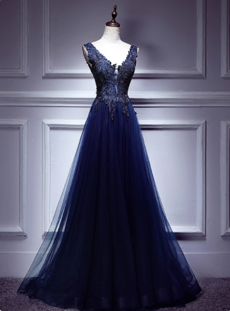 Elegant Vintage Navy Blue V-Neck Lace Embroidery Tulle Long Prom Dress Evening Dress Main image