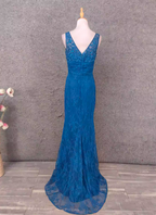 Elegant Vintage Royal Blue V-Neck Lace Long Prom Dress Evening Dress