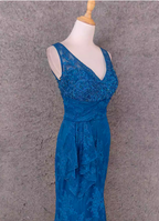 Elegant Vintage Royal Blue V-Neck Lace Long Prom Dress Evening Dress
