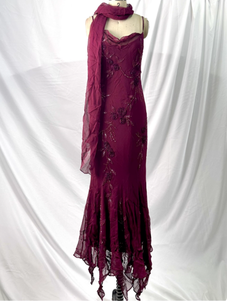 Elegant Vintage Burgundy Beaded Embroidery Thin Strap Mermaid Chiffon Long Prom Dress Evening Dress