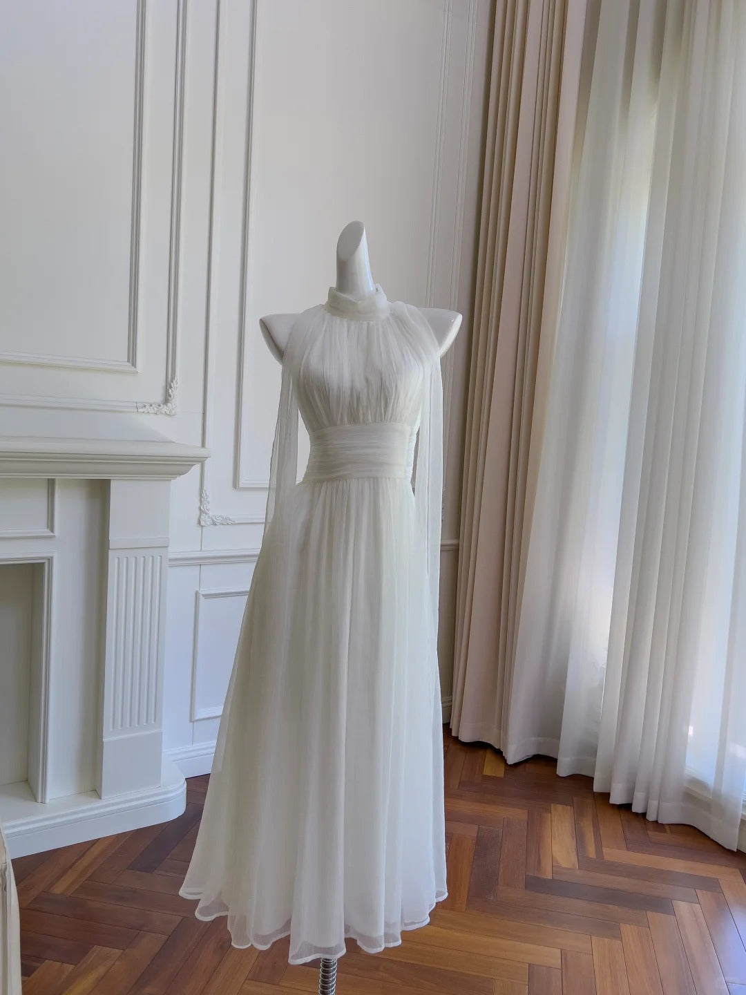 Elegant White A-Line Halter Neck Ribbon Chiffon Long Prom Dress Evening Dress Bridesmaid Dress