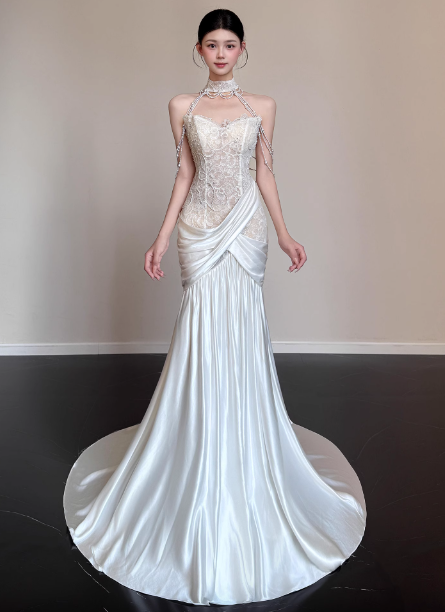 Elegant White Mermaid Halter Neck Lace Satin Train Wedding Dress