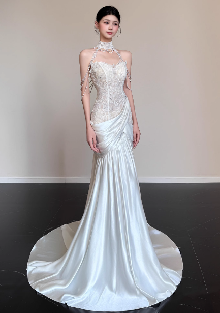 Elegant White Mermaid Halter Neck Lace Satin Train Wedding Dress