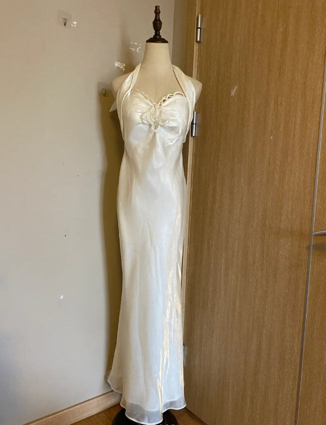 Elegant White Mermaid Halter Neck Satin Long Prom Dress Evening Dress Main image