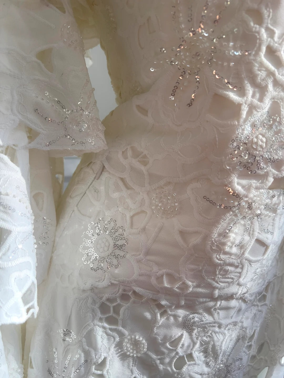 Elegant White Mermaid Strapless Off-The-Shoulder Lace Long Prom Dress Evening Dress