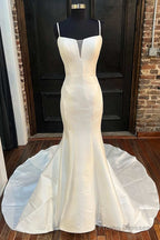 Elegant White Split Neck Trumpet Long Wedding Dress Sexy