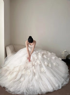 Elegant White Trailing Heart-Shaped Neckline 3D Floral Tulle Ball Gown Wedding Dress
