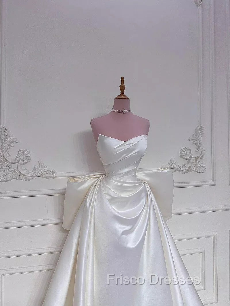 Elegant White Wedding Dress With Train Mermaid Bridal Gowns