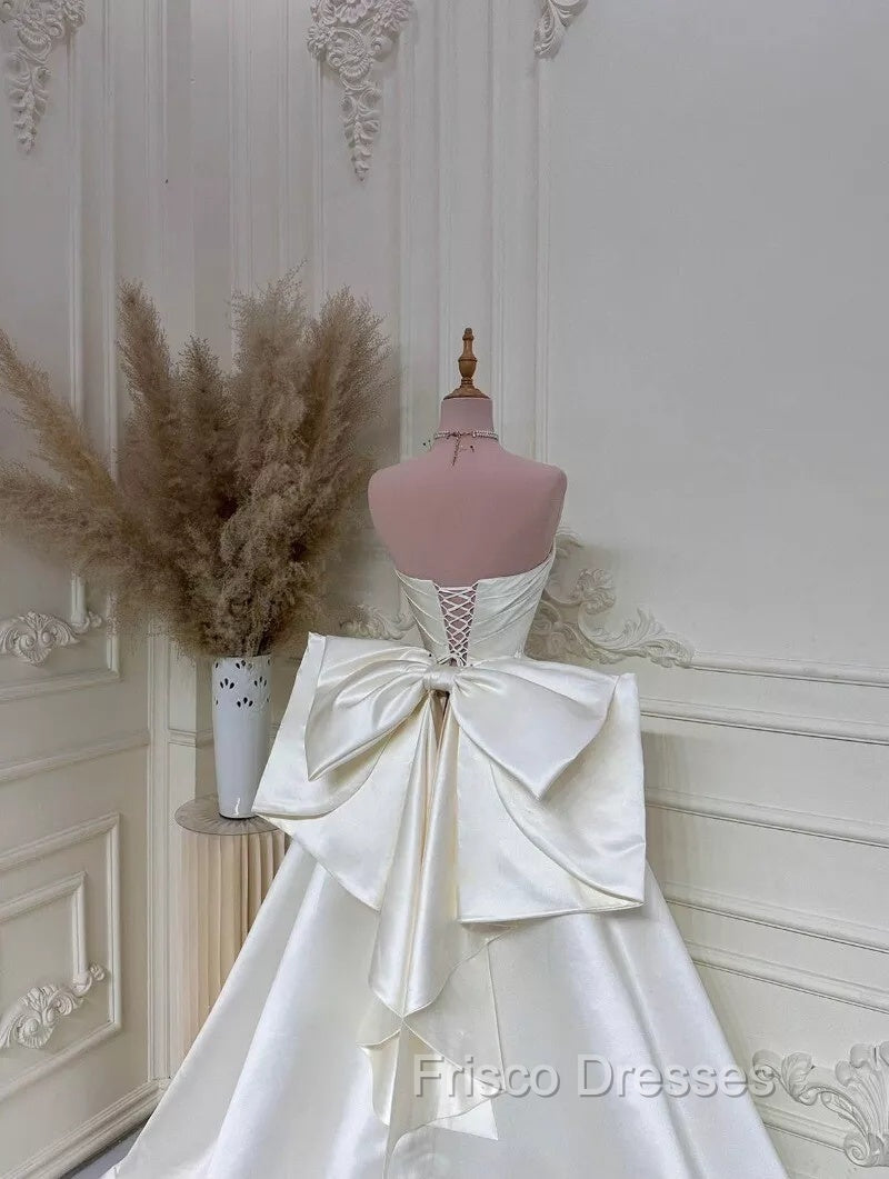 Elegant White Wedding Dress With Train Mermaid Bridal Gowns