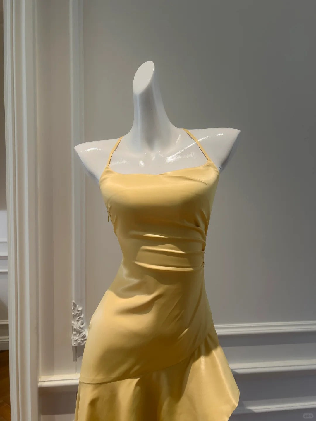 Elegant Yellow Irregular Halter Neck Satin Short Front Long Back Prom Dress Secondary image