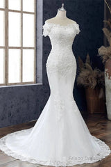 Floral Lace Off-The-Shoulder Trumpet Wedding Dress