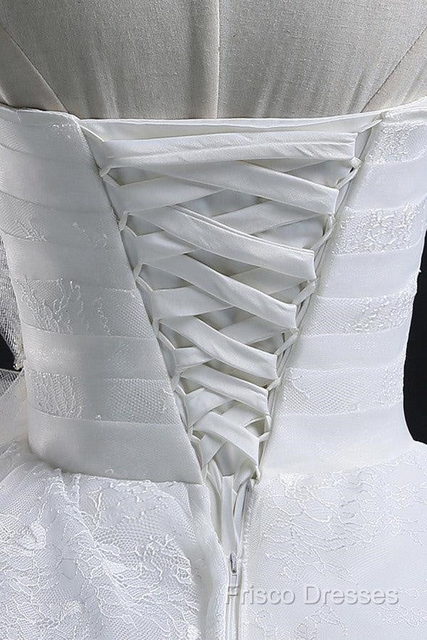 Glamorous Ball Gown Sweetheart Organza Wedding Dress With Lace