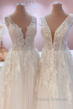 Glamorous Long A-Line Open Back Tulle Appliques Lace Wedding Dress