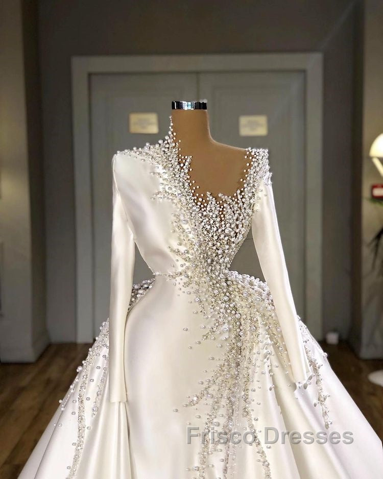 Glamorous Long Sleeves Pearls Wedding Dress Mermaid With Detachable Train Secondary image