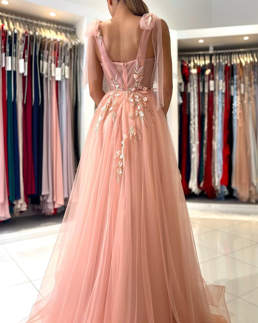 Glamorous Sweetheart Straps Tulle Evening Dress Long With Split Secondary image