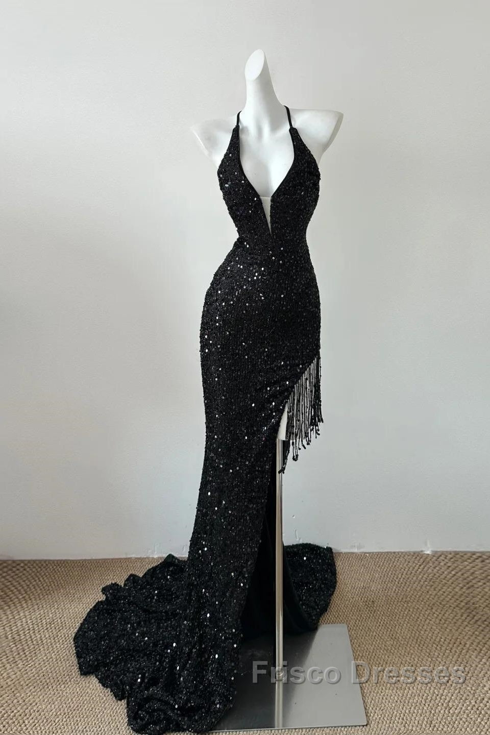 Gorgeous Black Sequin Mermaid Spaghetti Strap Vling Long Formal Prom Dress Backless Formal Evening Dress