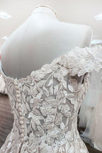 Gorgeous Long A-line Off-the-shoulder Tulle Lace Ruffles Wedding Dress