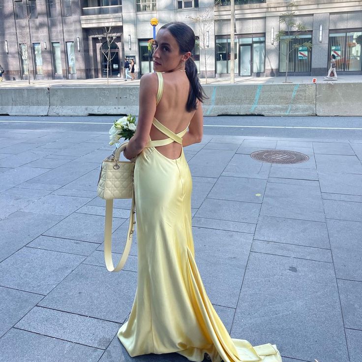 Gorgeous Mermaid Spaghetti Straps Floor Length Yellow Evening Dress Backless Prom Dresses Main image