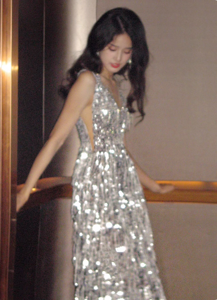 Gorgeous Silver V-Neck Tassel Sequin Long Prom Dress Evening Dress