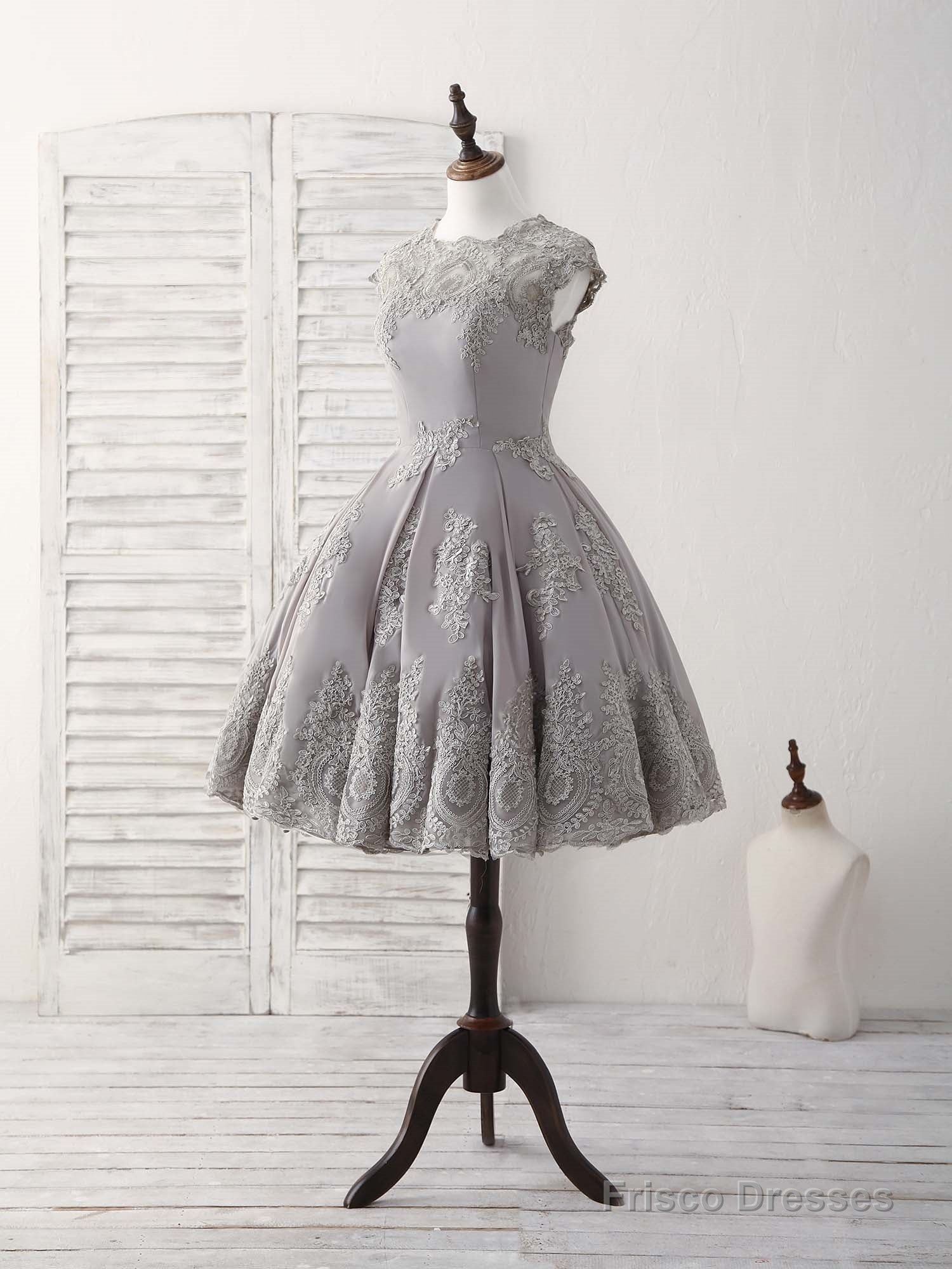 Gray Round Neck Lace Short Prom Dress Gray Bridesmaid Dress Secondary image